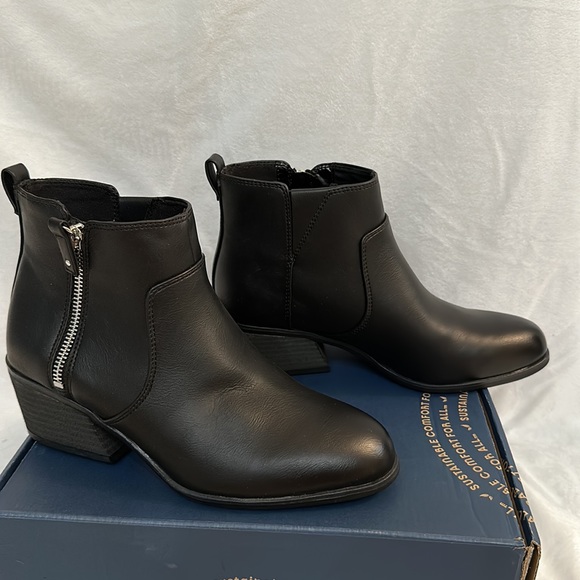 Dr. Scholl's Side Zip Ankle Boots - Lawless - Picture 3 of 8